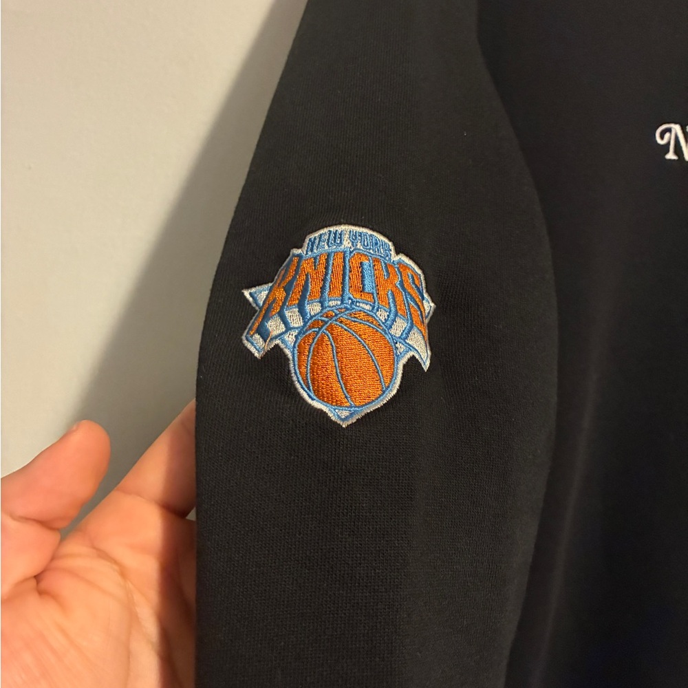 NYON Knicks Black Crewneck Sweater - Picture 3 of 7